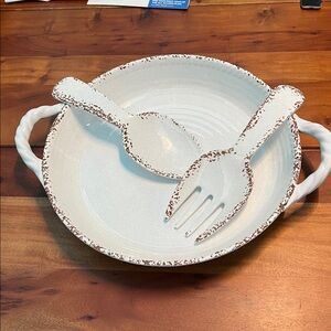 Tommy Bahama Crackle Melamine Extra Large 14” Handled Serving Bowl